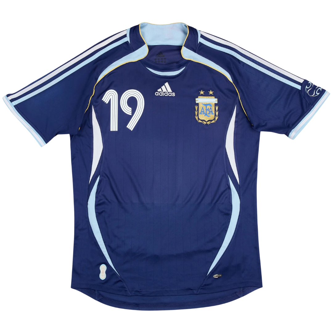 Camisa Retrô Argentina 2006/07 Away - Messi Nº19